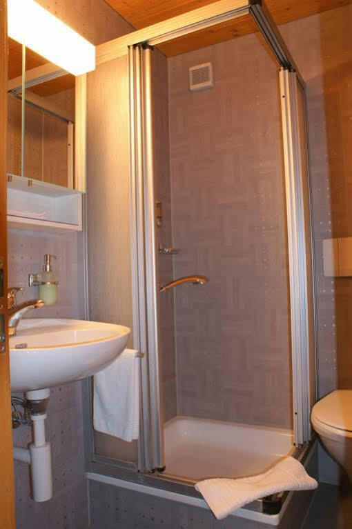 Hotel Sonne - Self Check-In Schwarzenburg Eksteriør bilde
